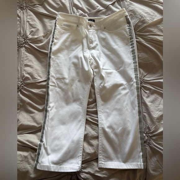 Dolce & Gabbana White Cropped Capris - Picture 1 of 3